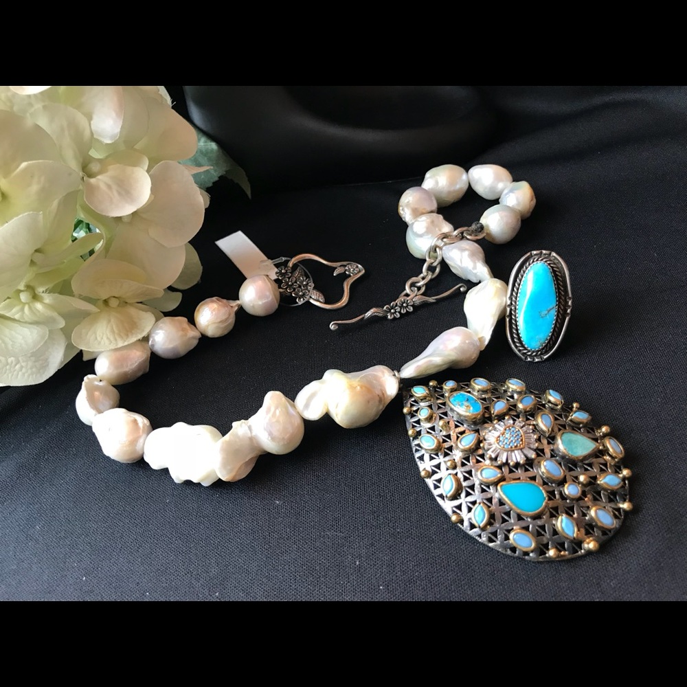 Turquoise’s necklace